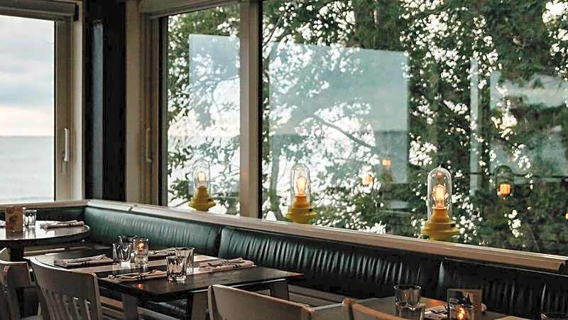 Drake Devonshire and Motor Inn