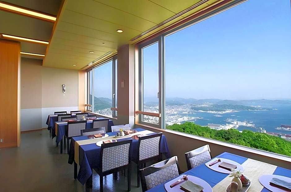 Yumihari No Oka Hotel