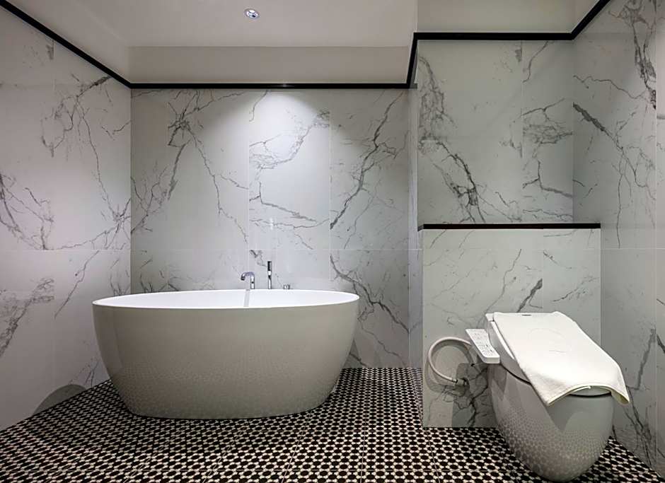The George Penang by The Crest Collection