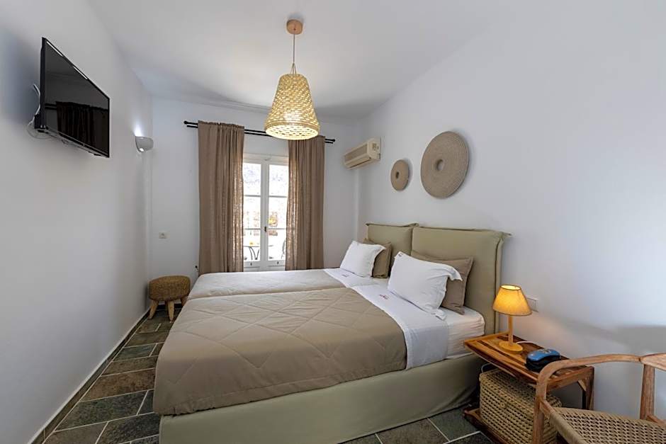 Nymfes Hotel