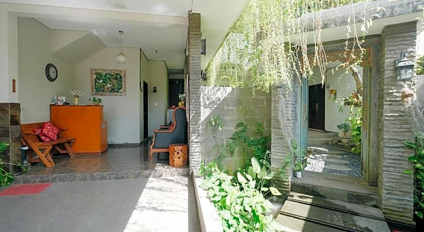 OYO 2438 D'Tamblingan Guesthouse
