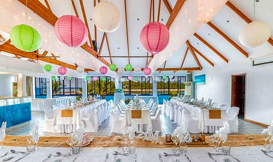 Muri Beach Club Hotel