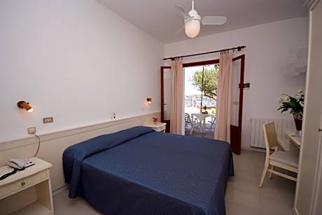 Economy Double or Twin Room