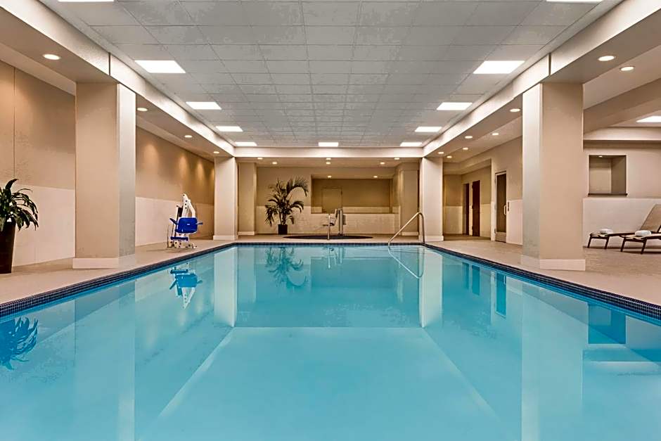 Crowne Plaza Cleveland at Playhouse Square By IHG