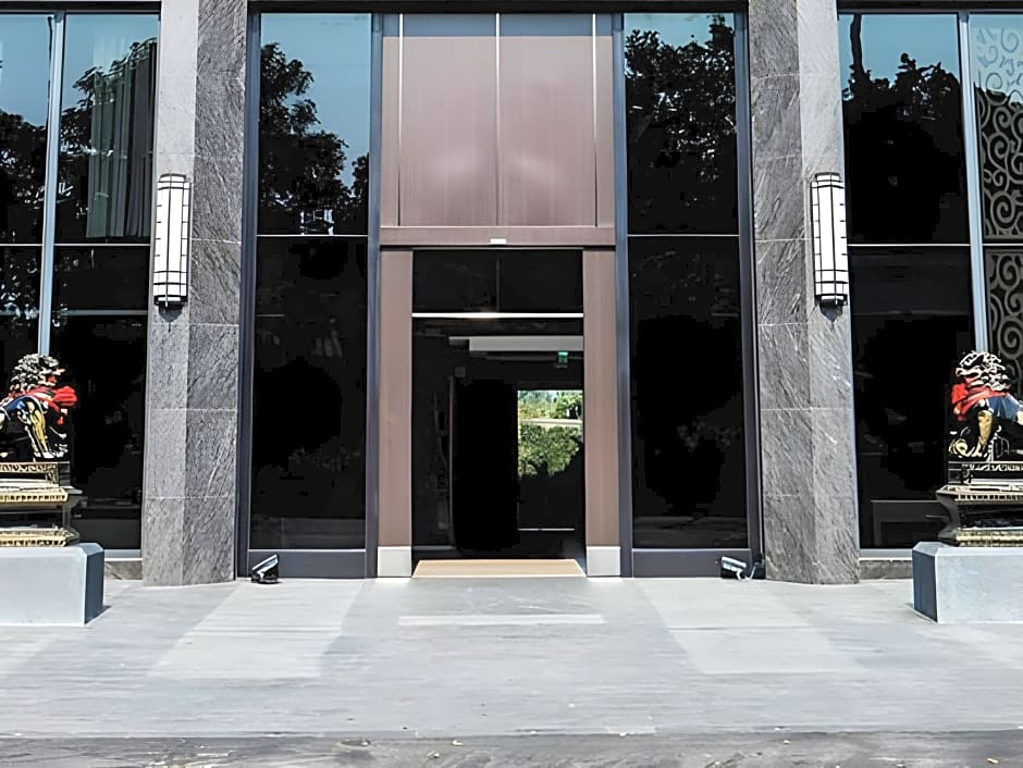 Imperial Dynasty Exquisite Hotel