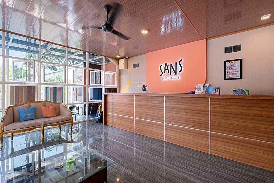 Sans WM Hotel Blitar