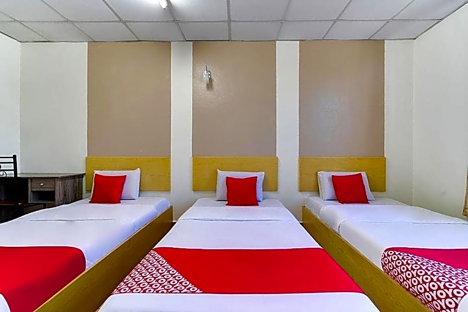 OYO 89461 CP Hotel