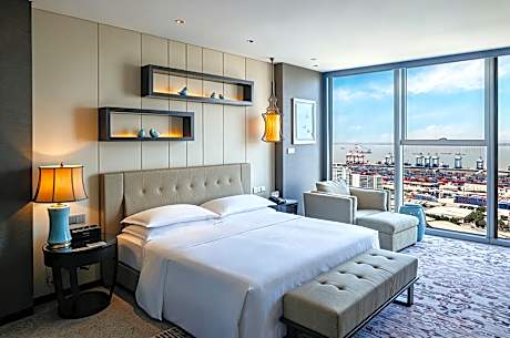 Harbor View King Room
