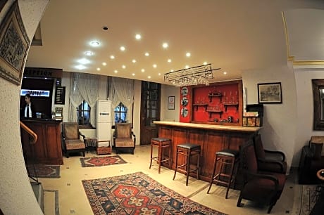 Antikhan Hotel