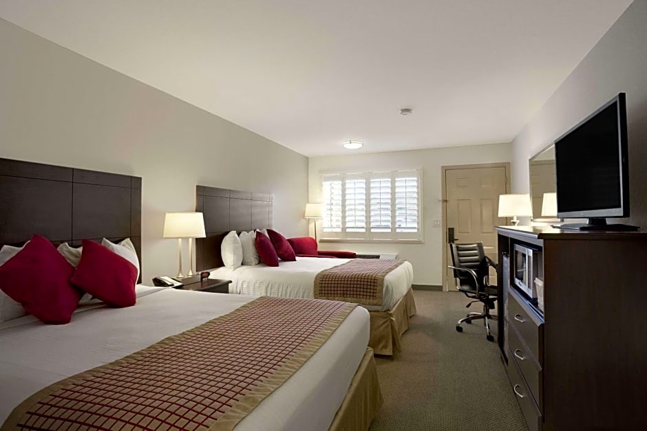 Infinity Inn & Suites
