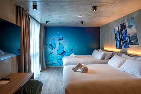 Prestige Family Room with Spa Pool Access