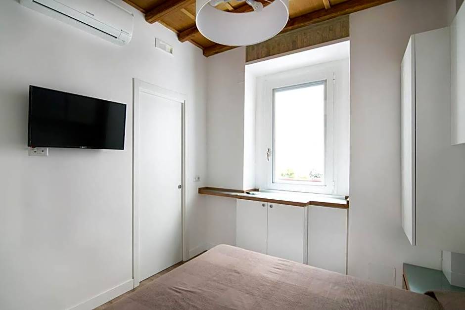 Domenichino Luxury Home