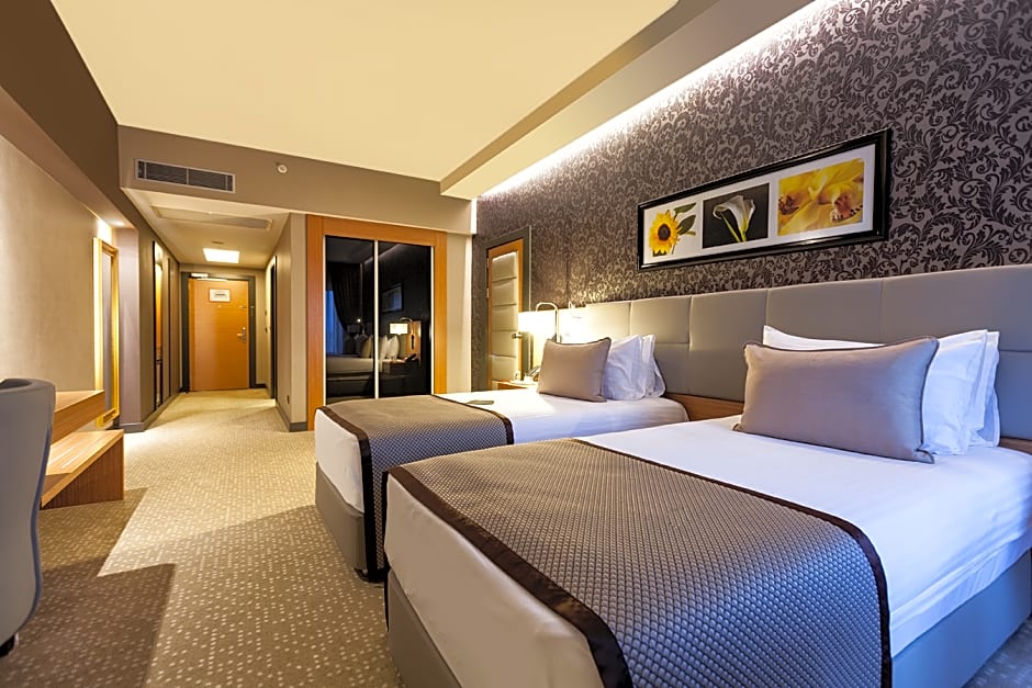 Photo 1 of 1 of Suite