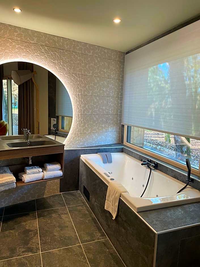 Le Bois Dormant-Hôtel Restaurant & Spa Logis Hôtel