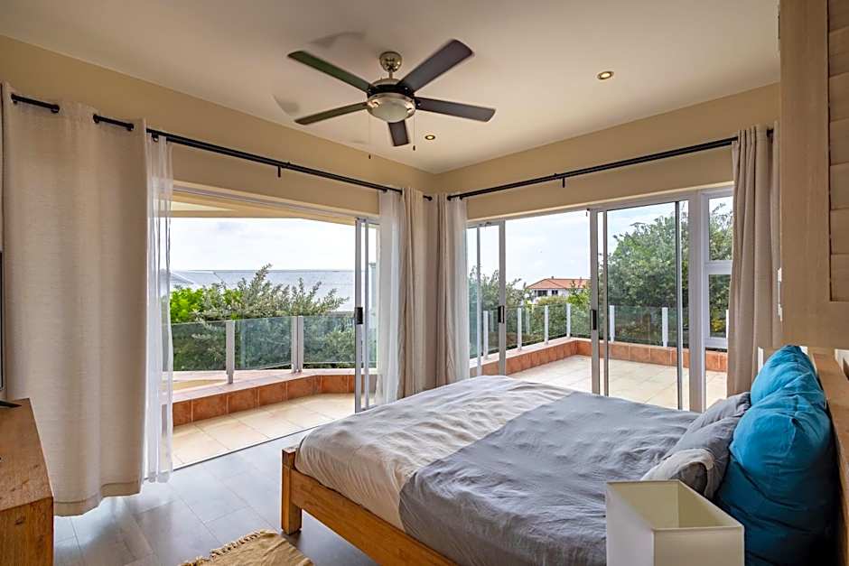 Gemini Villa - Solar Powered Pool & Near Beach