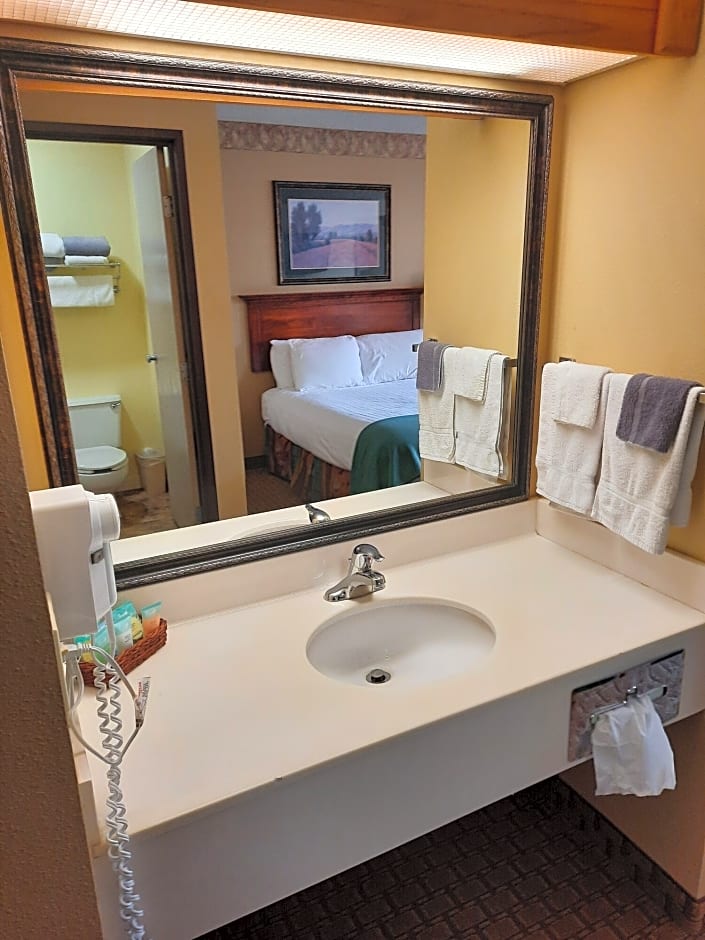 Horse Creek Inn