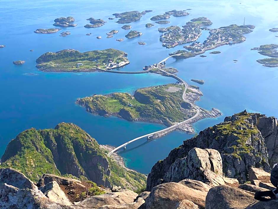 Henningsvær Guesthouse