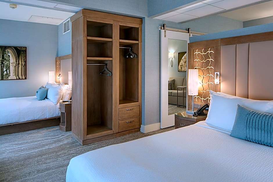 Photo 1 of 6 of Suite, Accessible
