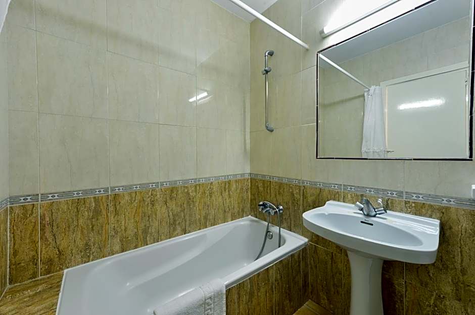 Apartamentos San Antonio Beach