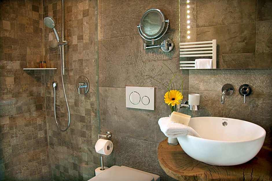 Hotel Am Moosrain Garni