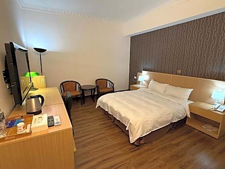 Economy Double Room with No Window
