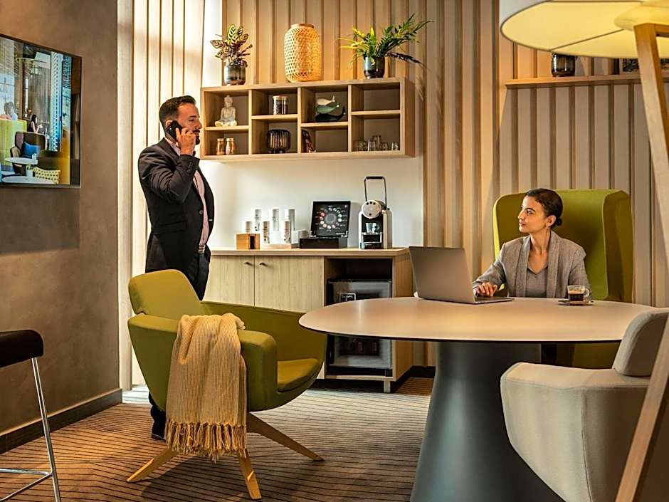 Novotel Paris Coeur d'Orly Airport