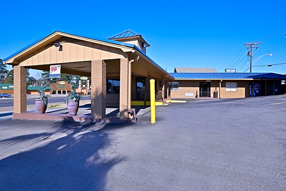 Americas Best Value Inn Center