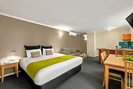 Family Suite - Serviced