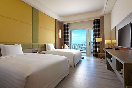 Twin Room with 2 Queen Beds with City View & Balcony