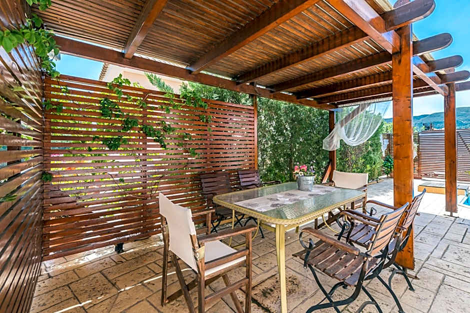 Lorenzo Villas with Private Pool, 200m from the beach, by ZanteWize