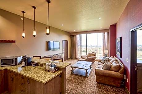 Penthouse King Suite - Non-Smoking