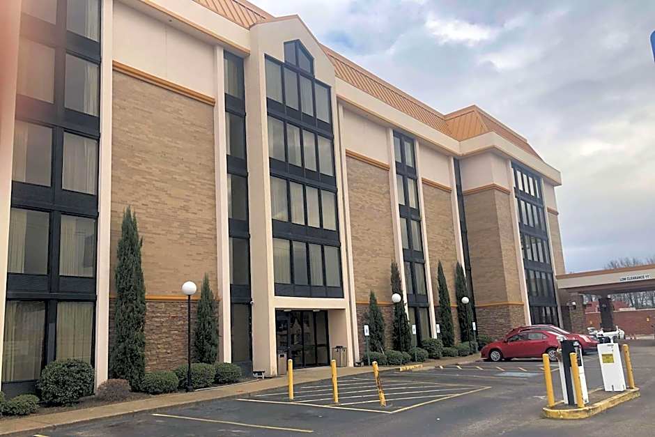 AmericInn by Wyndham Memphis East