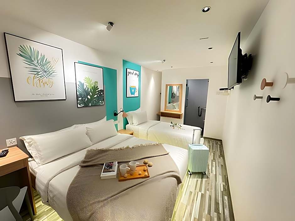 Apple 1 Hotel Gurney