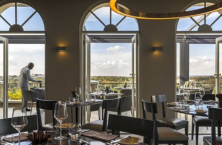 Four Seasons Hotel Westcliff