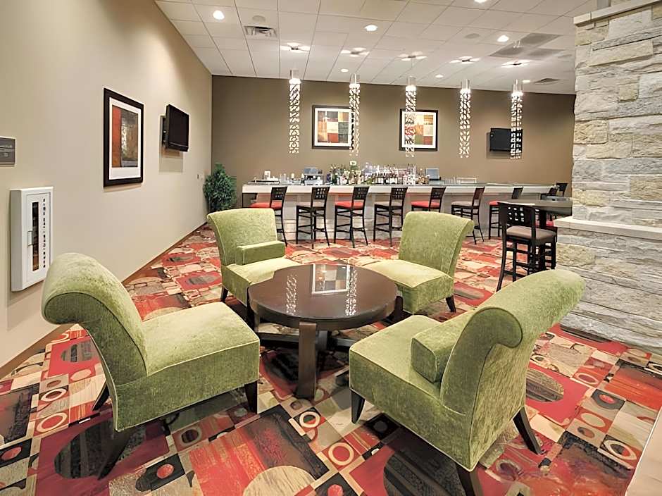 Crowne Plaza Milwaukee South By IHG