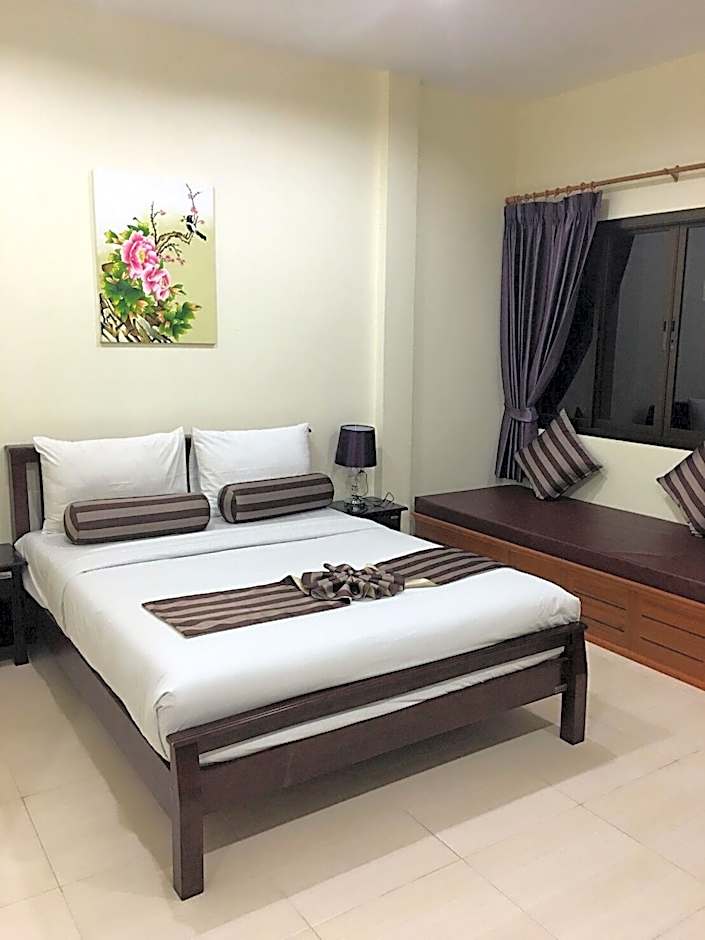 Hasna Palace