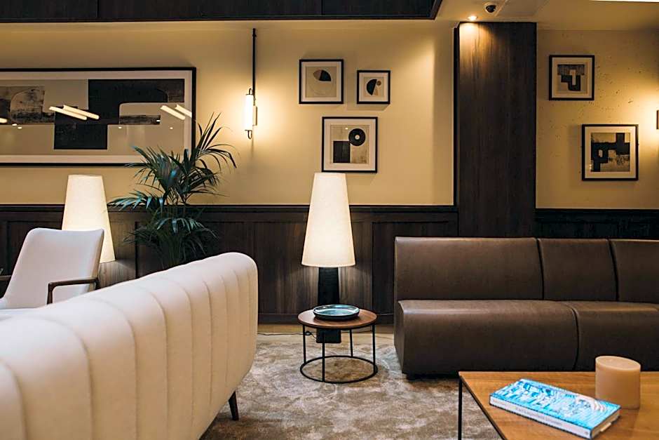 Honest Budapest by Chic & Basic