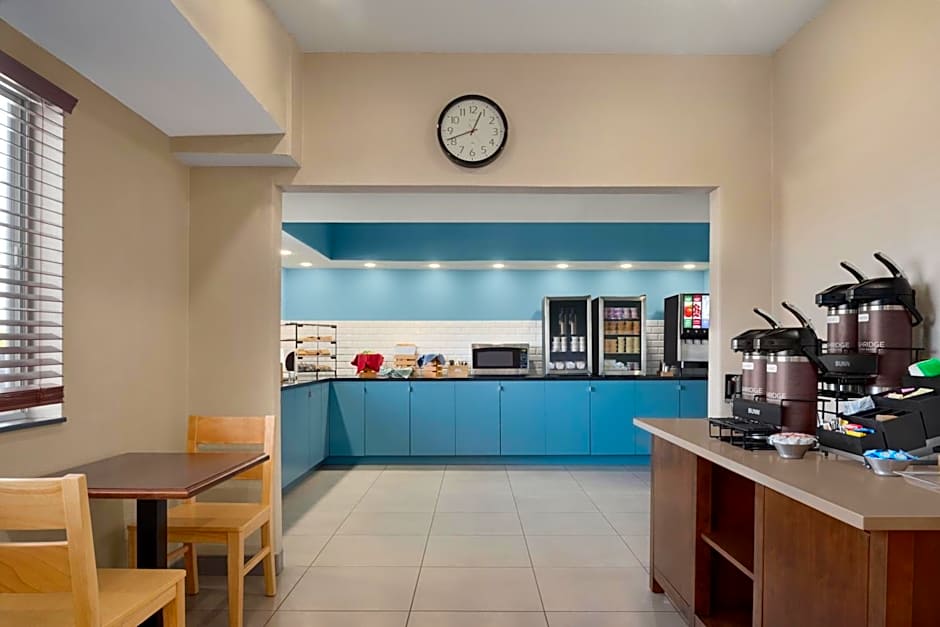 Country Inn & Suites by Radisson, Brookings