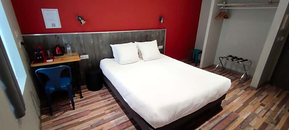 Logis Hotel Yseria - Historical Center