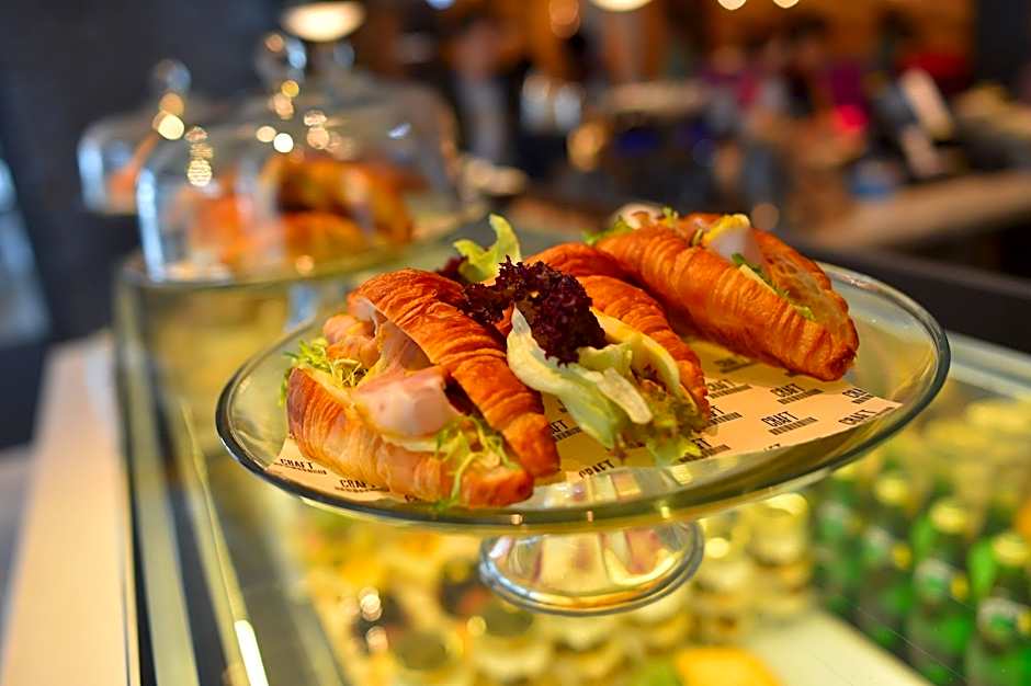 Hotel Indigo Kaohsiung Central Park By IHG