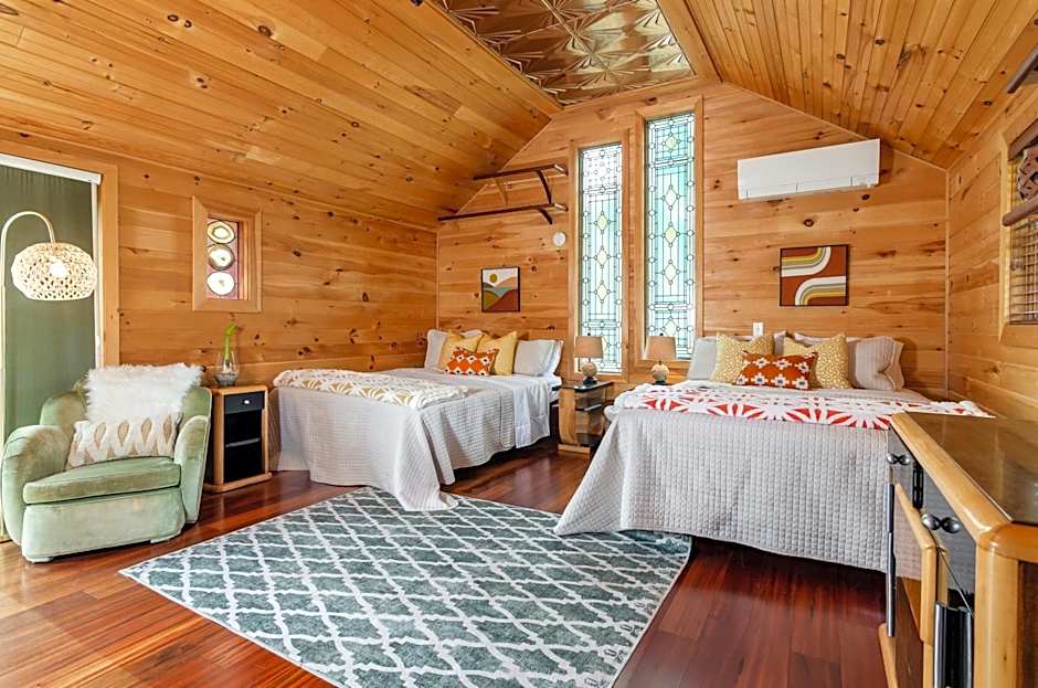 New Park Venue & Suites