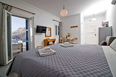 Quadruple Room with Sea View