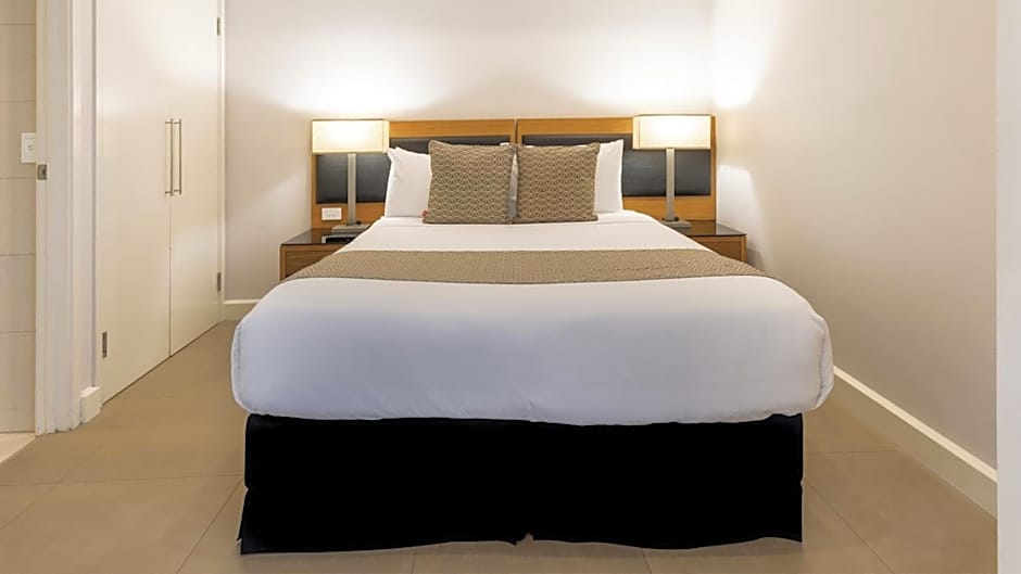 Oaks Darwin Elan Hotel