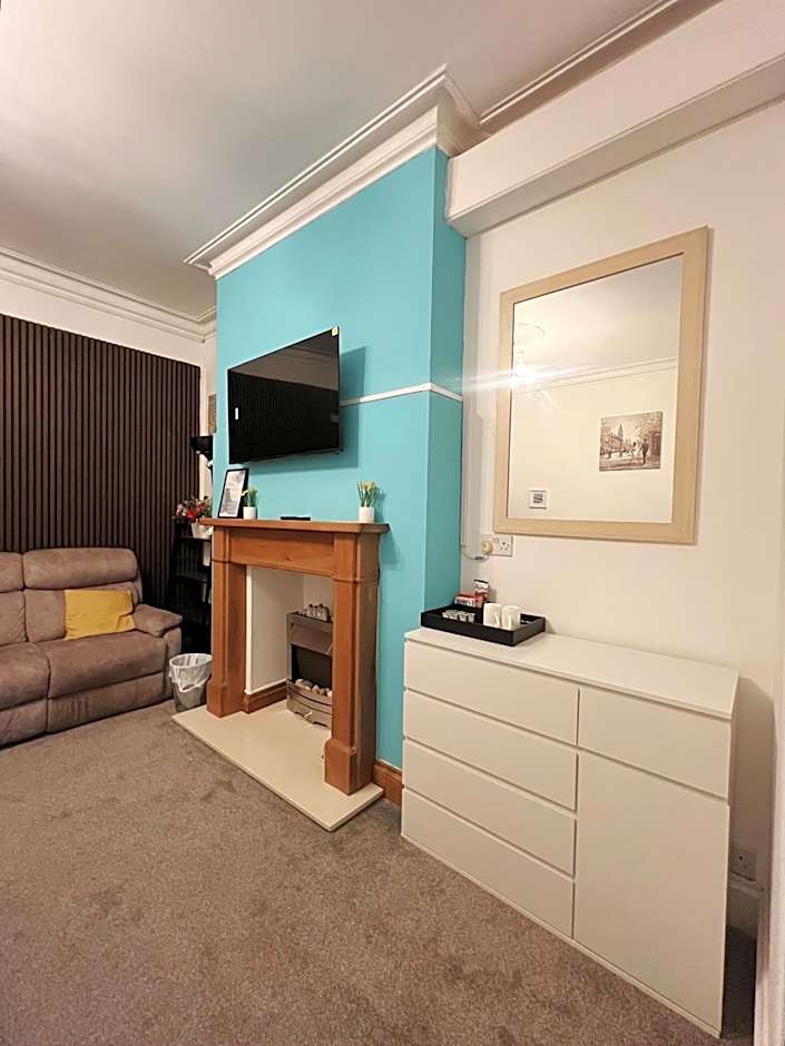 Ellies Guest House
