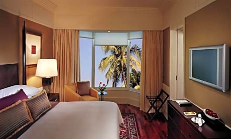 Royal Club Room with Complimentary Airport transfer, Lounge Access,complimentary usage of meeting room for two hours per stay