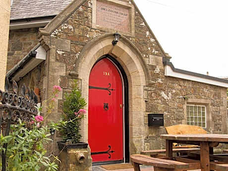 James John Hamilton House and backpacker hostel