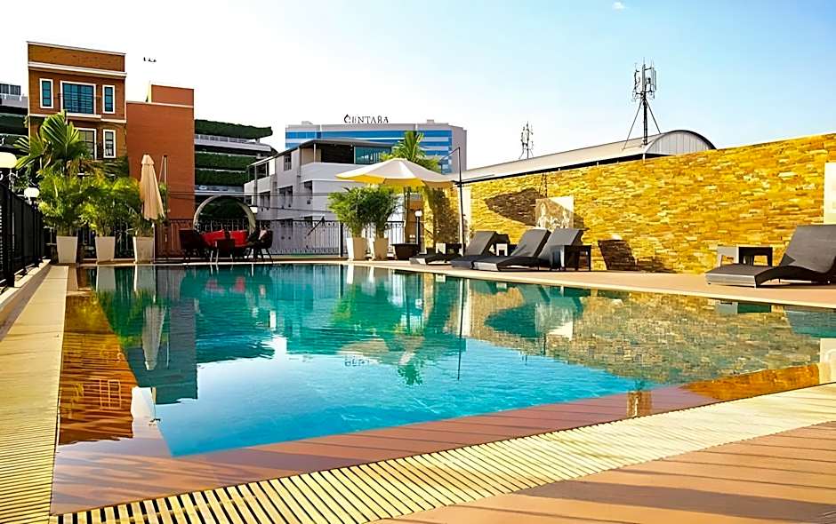 Banbua Grand Udon Hotel