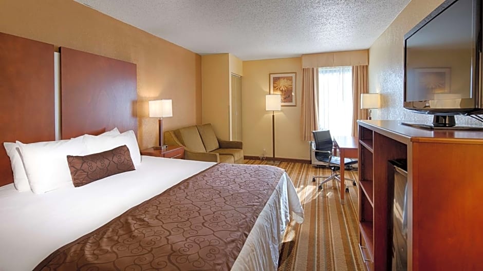 Best Western Plus Richmond Airport Hotel