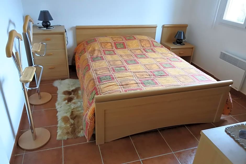 Patrimonio chambre avec commodités chez l’habitant