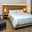 Holiday Inn Express Hotel & Suites Roseville - Galleria Area By IHG
